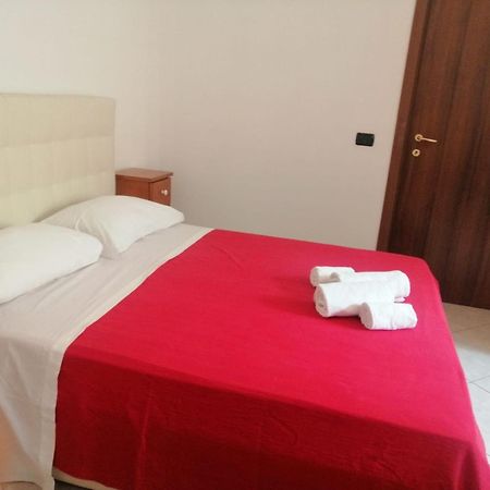 Apartment In Front Of The Train Station! Florença Exterior foto